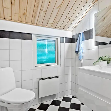 Ferienhaus Amazing In With Sauna Oksbøl