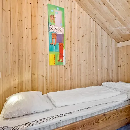 Casa de Férias Amazing In With Sauna Oksbøl